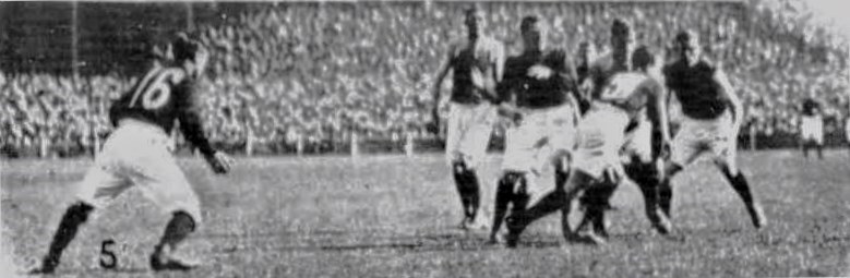 1912 Prelim Final v Essendon. Carlton defender Andy McDonald (5) relieves the goal.
Trove; Australasian September 28 p69