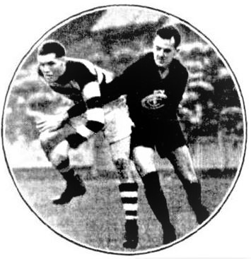 1933 Rnd 3 v Geelong at Princes Park
Geelong's George Moloney battles Blues' Aubery Martyn.
Image: Trove; Sporting Globe May 14 p14