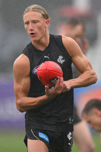 From: https://www.gettyimages.com.au/detail/news-photo/billy-wilson-of-the-blues-trains-during-a-carlton-blues-afl-news-photo/1815387245?adppopup=true