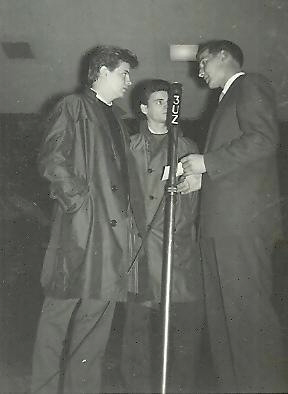 U.S. music stars, Phil and Don Everly with Don Rainsford 1959 or 60
Photo courtesy of, and taken by 3AW radio personality (now the late) Keith McGowan.
Keith worked more than 50 years in the radio industry starting at age 14.